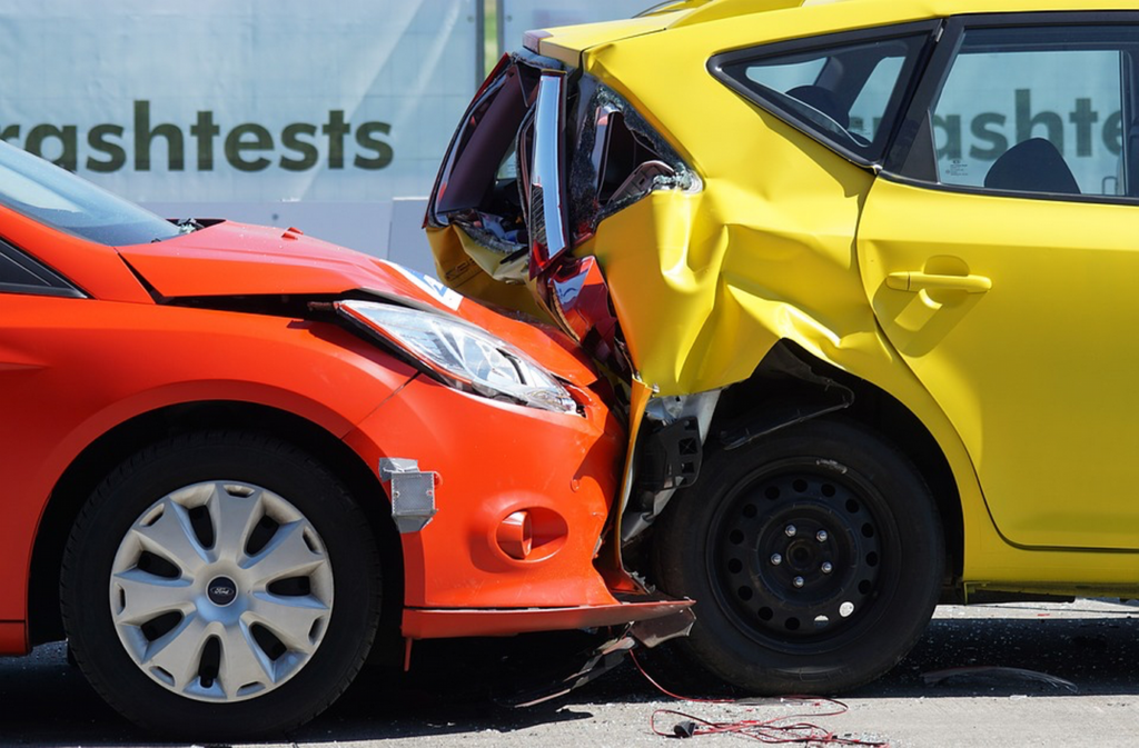 Wypadek wypożyczonym samochodem – podpowiadamy, co powinieneś zrobić!